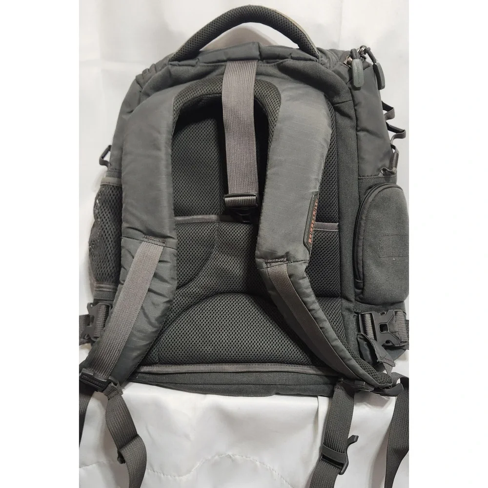 Briggs & Riley Gray Ballistic Nylon Cargo Laptop Backpack BP118-25 Travel Bag